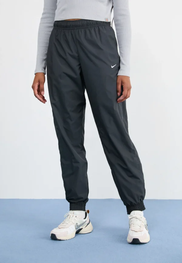 Tuta sportiva nera - Nike - immagine 2