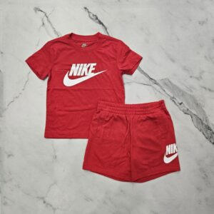 Completo t shirt e short rosso - Nike
