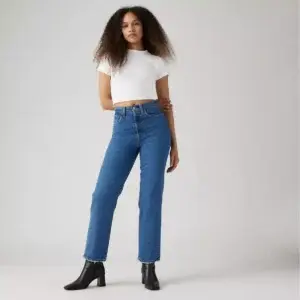 Jeans RIBCAGE STRAIGHT ALLA CAVIGLIA - Levi’s (Copia)