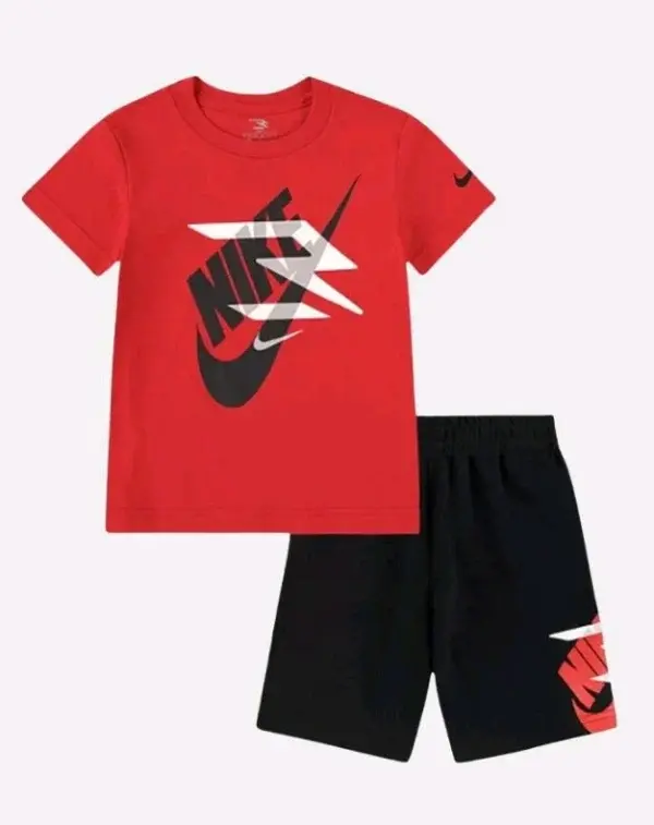 Completino rosso e nero - Nike